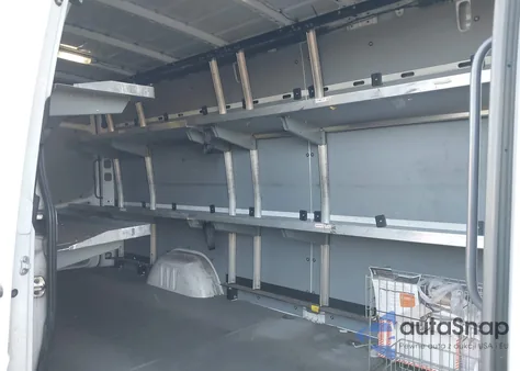 2014 Mercedes-Benz Sprinter 2500 High Roof z USA, uszkodzony, nr VIN WD3PE8DE3E5824941